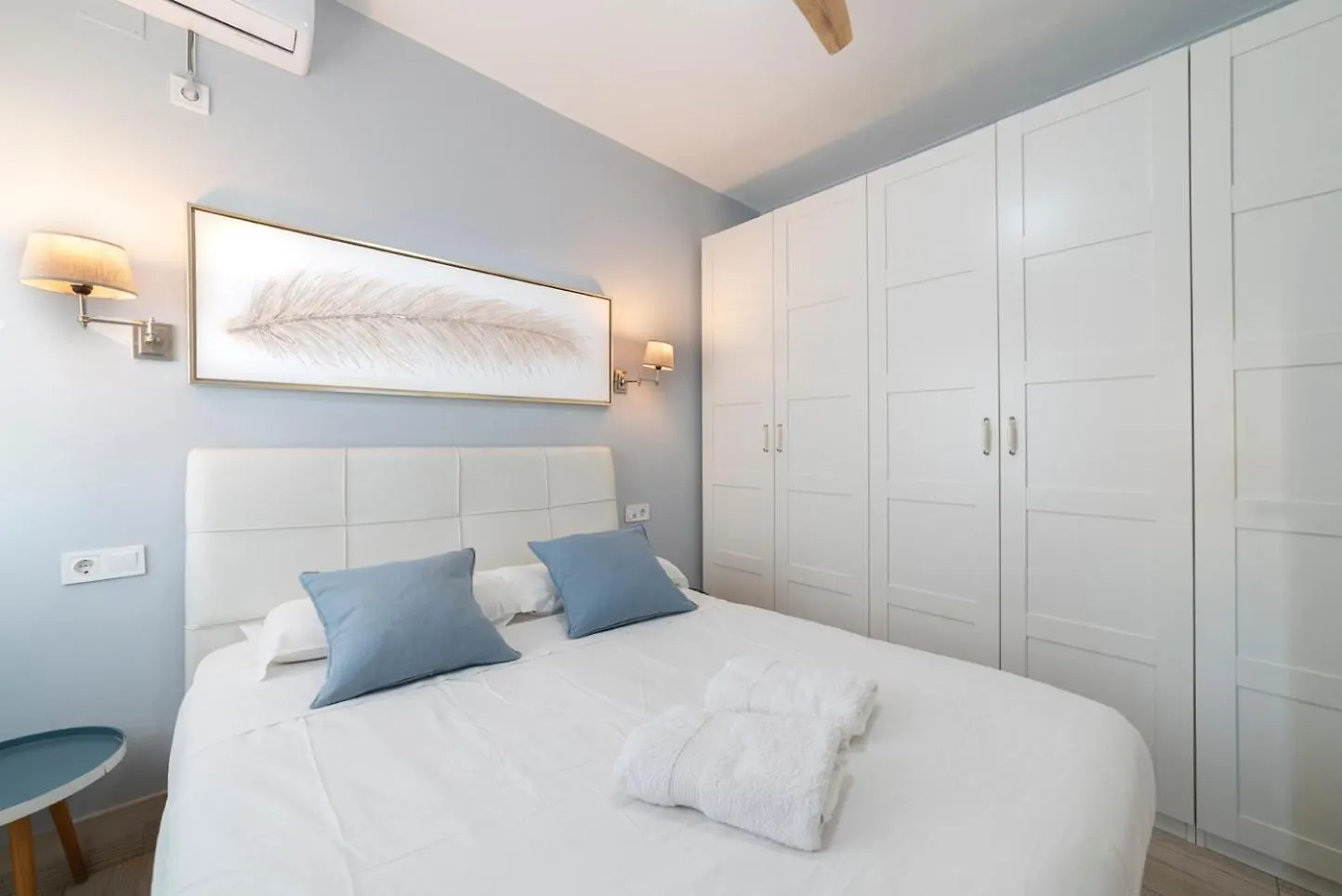 דירות סביליה Trendy Penthouse By The Bullring